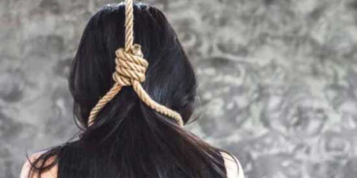 রানীশংকৈলে  গাছের ডালে ঝুলছিল বৃদ্ধের মরদেহ