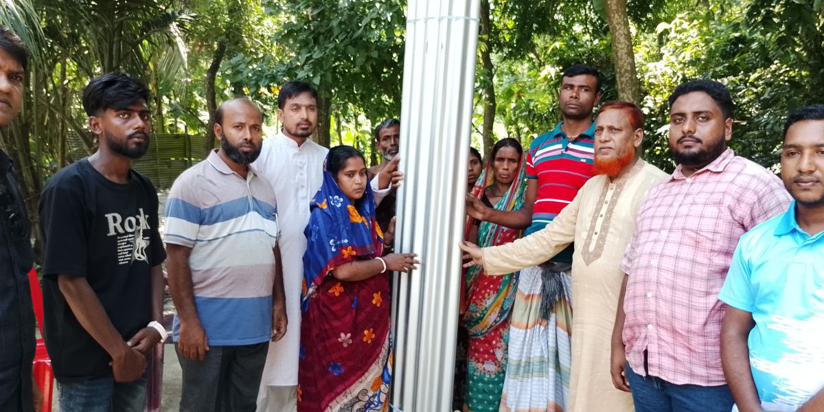 মান্দায় অগ্নিকান্ডে ছাই হলো স্বপ্ন, ক্ষতিগ্রস্ত পরিবারের পাশে মানবিক হাত বাড়ালো ইকরা সুন্নাহ ফাউন্ডেশন..