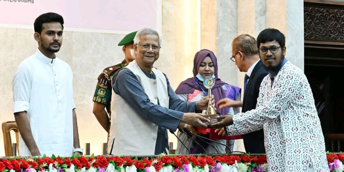 ইয়ুথ ভলান্টিয়ার অ্যাওয়ার্ড তরুণ নেতৃত্বে নতুন দৃষ্টান্ত..