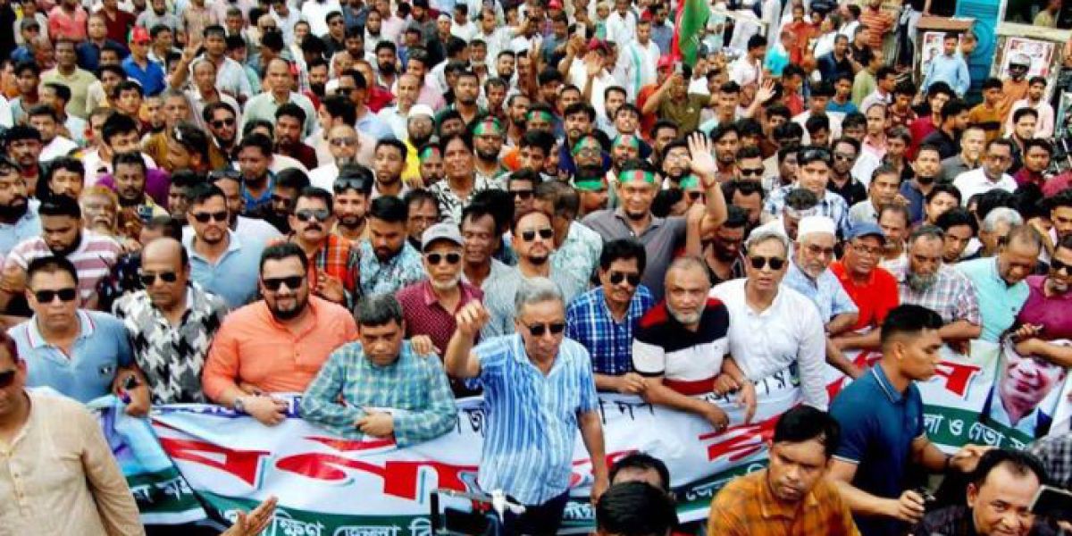 দেশের মানুষ যাকে ইচ্ছা নির্বাচিত করতে পারবে: আমীর খসরু