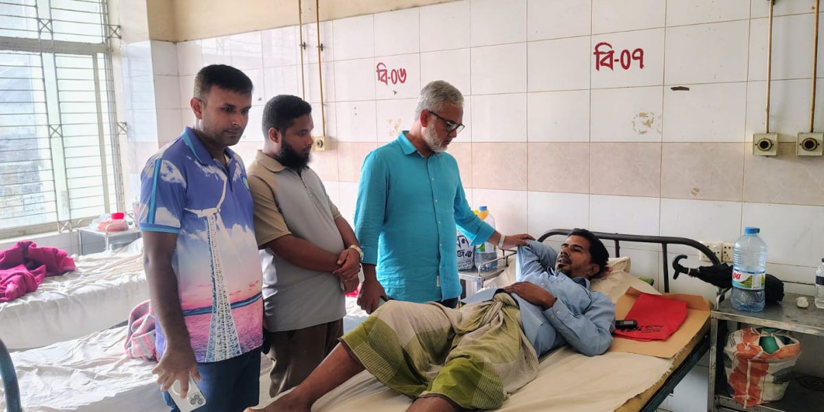 অসুস্থ বিএনপি নেতাদের খোঁজ নিলেন মির্জা মোস্তফা জামান