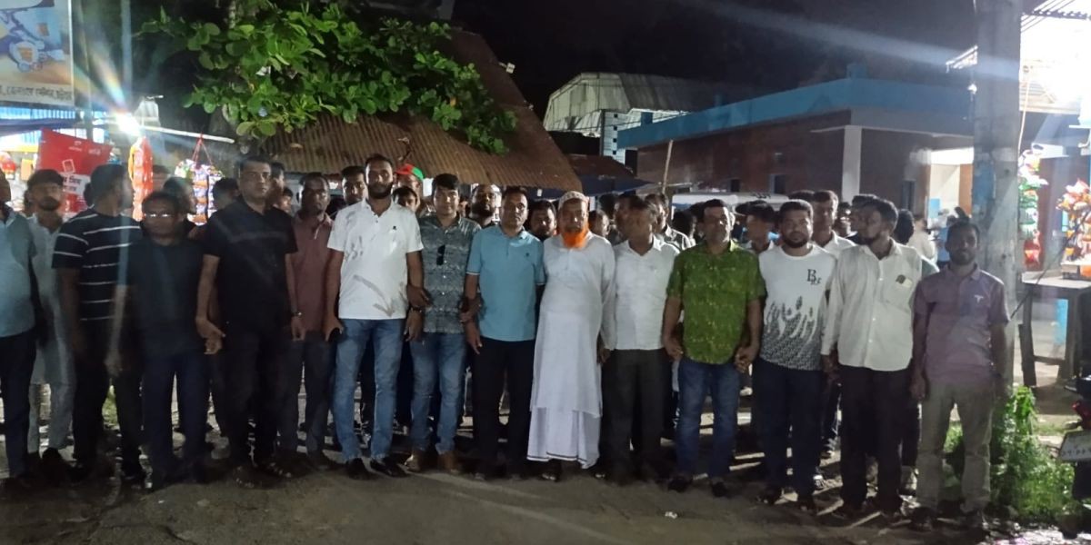 আওয়ামী সন্ত্রাসের বিরুদ্ধে বারইয়ারহাটে বিএনপির প্রতিবাদ মিছিল ও সমাবেশ..
