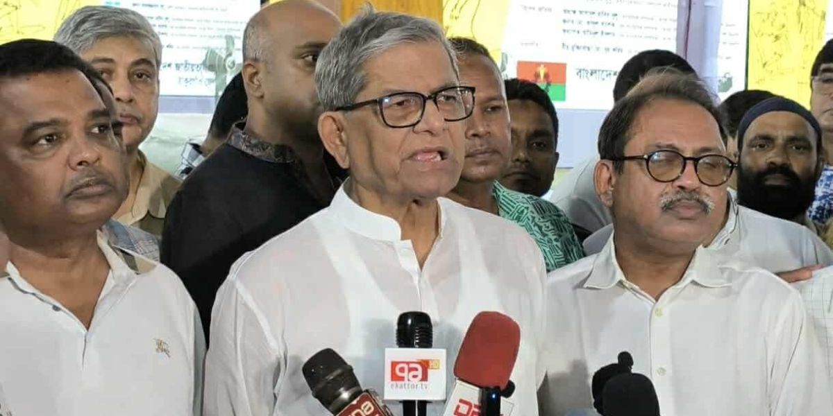 জাতীয় নির্বাচন নিয়ে   আমরা কিছুটা উদ্বিগ্ন,ঠাকুরগাঁওয়ে মির্জা ফখরুল ইসলাম..