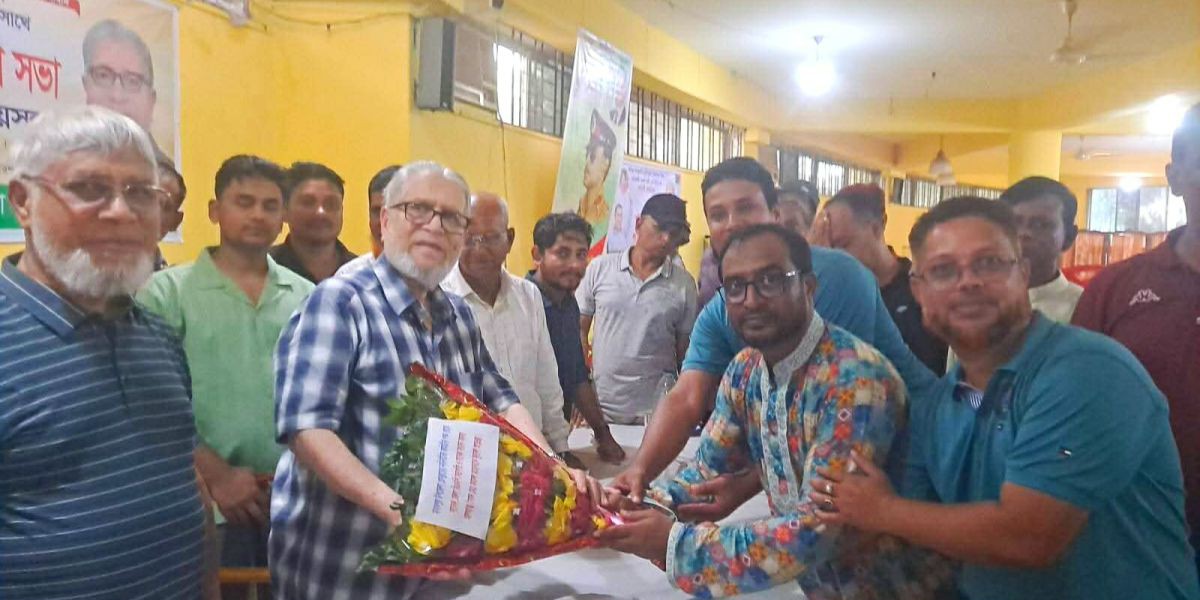 সাবেক এমপি'র সাথে নবনির্বাচিত উপজেলা প্রেসক্লাবে'র সভাপতি, সেক্রেটারী সৌজন্য সাক্ষাৎ..