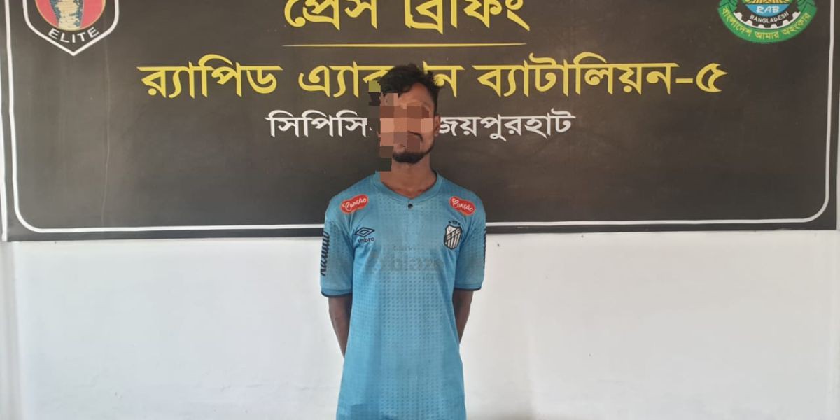 ঠাকুরগাঁওয়ে  মাটি খুঁড়লেই বের হচ্ছে সোনা।