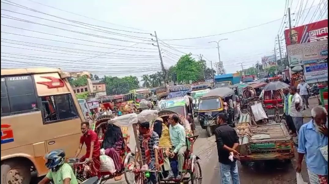 যানজটের বিরুদ্ধে প্রতিবাদ করায় যুবককে মারল শ্রমিকেরা