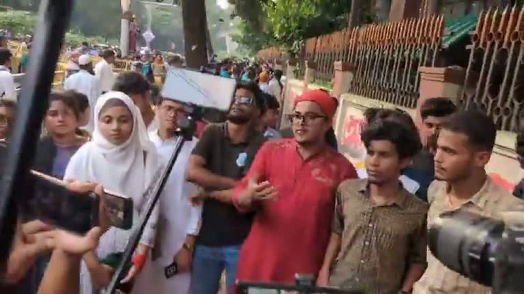 ⁣শিক্ষা উপদেষ্টার সঙ্গে দেখা করতে সাত কলেজের প্রতিনিধি টিম সচিবালয় অভিমুখে।