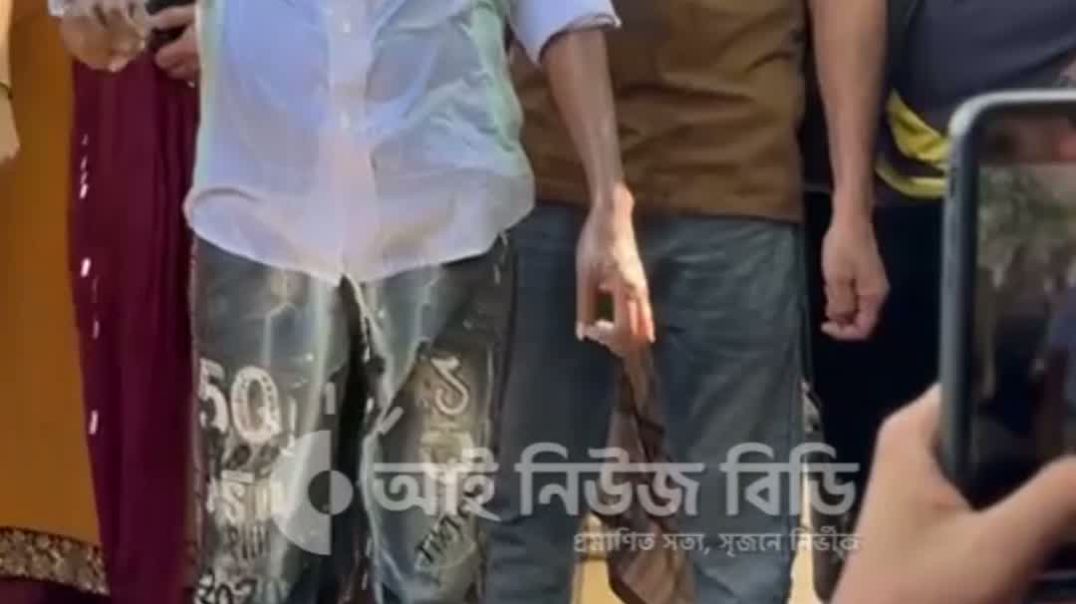 ⁣নারী ভক্তদের ব্যতিক্রমী উপহার হিরো আলমের জন্য নিজ হাতে দুধ নিয়ে হাজির!