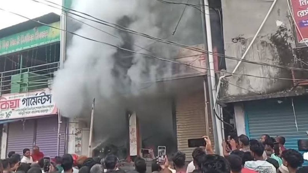 জামালপুরে, মাদারগঞ্জ উপজেলার বালিজুড়ী বাজারে অগ্নিকাণ্ড বিস্তারিত জামালপুর প্রতিনিধি।