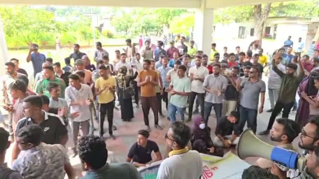 ⁣কুষ্টিয়া সিভিল সার্জন কার্যালয় 'ঘেরাও'