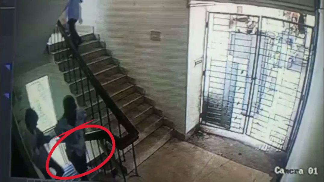 ⁣কুতুবদিয়া হাসপাতালে রোগীর উপর পরিকল্পিত হামলার সিসিটিভি ফুটেজ
