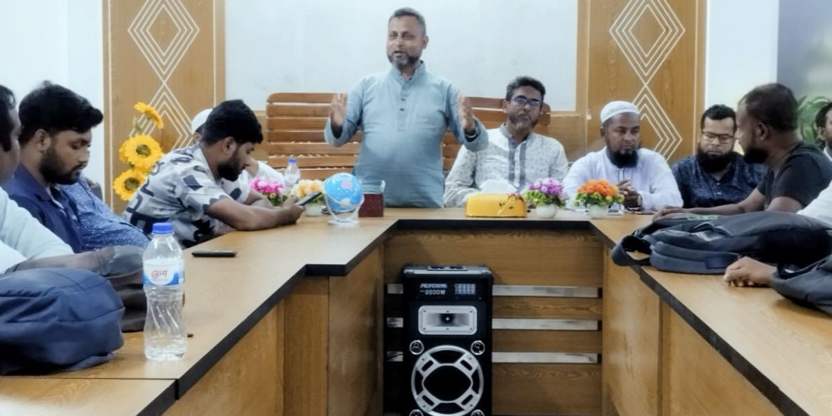 জয়পুরহাটে সাংবাদিকদের সাথে শহর জামায়াত পেশাজিবী শাখার মতবিনিময়..