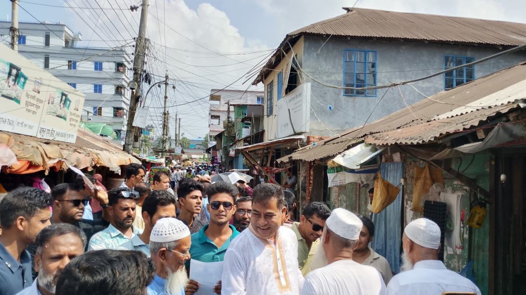 রাষ্ট্র কাঠামোর ৩১দফার লিফলেট বিতরন