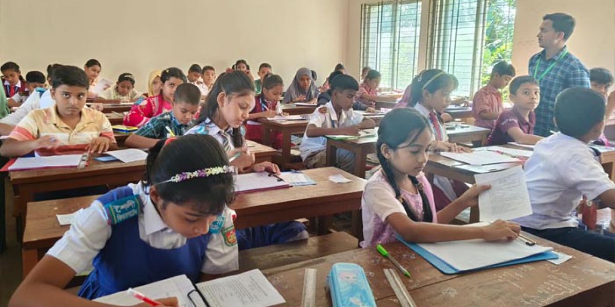 ঈশ্বরগঞ্জে দ্যা স্টুডেন্টস ওয়েলফেয়ার অ্যাসোসিয়েশনের বৃত্তি পরীক্ষা অনুষ্ঠিত..