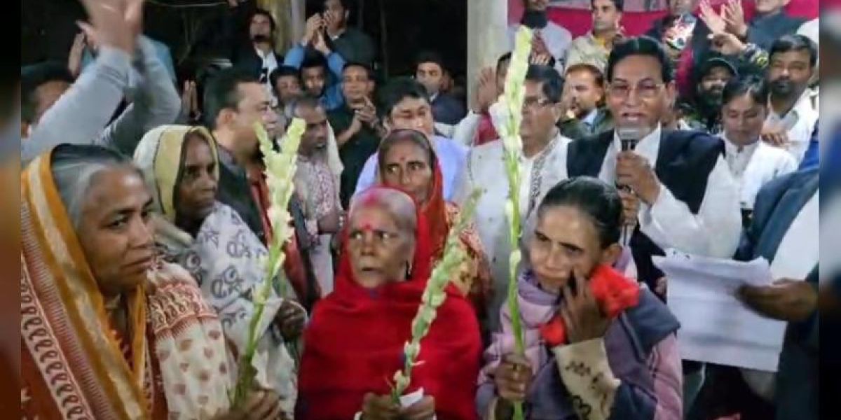 বরগুনার বেতাগীতে হিন্দু ধর্মাবলম্বীদের বিএনপিতে যোগদান..