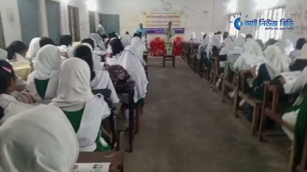 ⁣সাতক্ষীরা সরকারি বালিকা উচ্চ বিদ্যালয়ে সড়ক দুর্ঘটনারোধে সচেতনতামূলক প্রচারণা