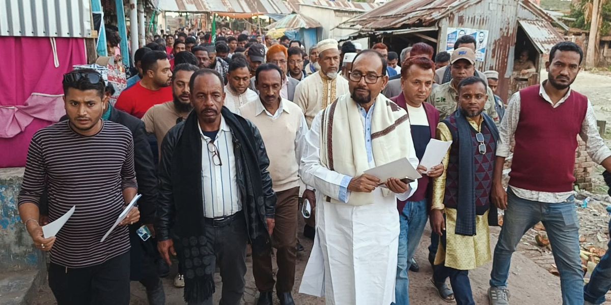 ঝালকাঠির কাঁঠালিয়াতে মনোনয়ন প্রত্যাশীর গণসংযোগ ও খালেদা জিয়ার সুস্থতা কামনায় দোয়া..