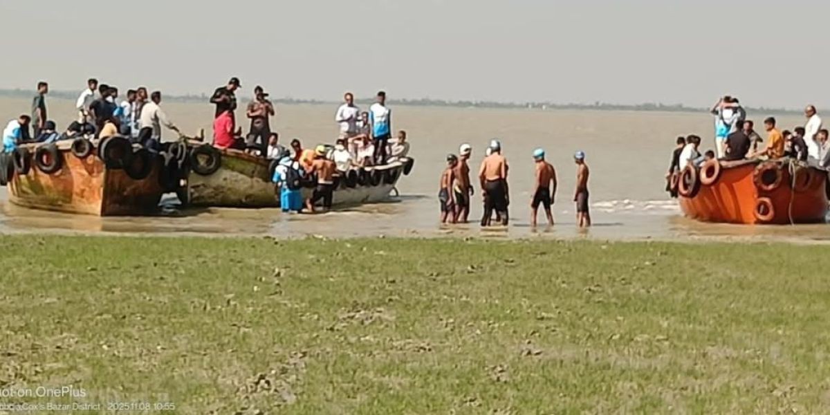 কুতুবদিয়া-পেকুয়া চ্যানেল পাড়ি দিলেন ১০ সাঁতারু