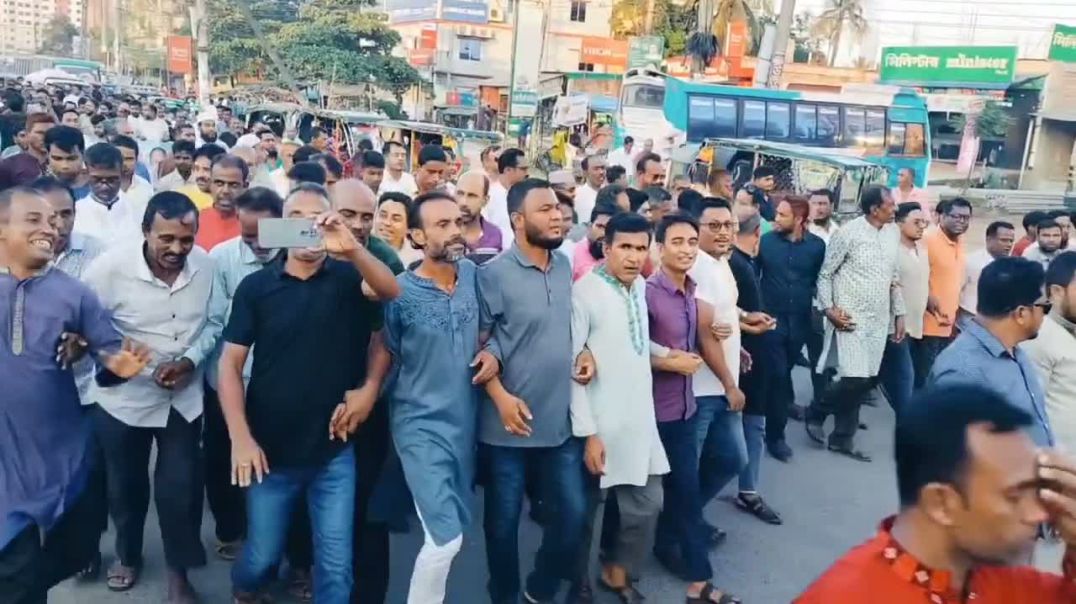 ⁣ভালুকায় বিপ্লব ও সংহতি দিবসে ফখরউদ্দিন আহমেদ বাচ্চুর নেতৃত্বে যুবদলের র‍্যালি