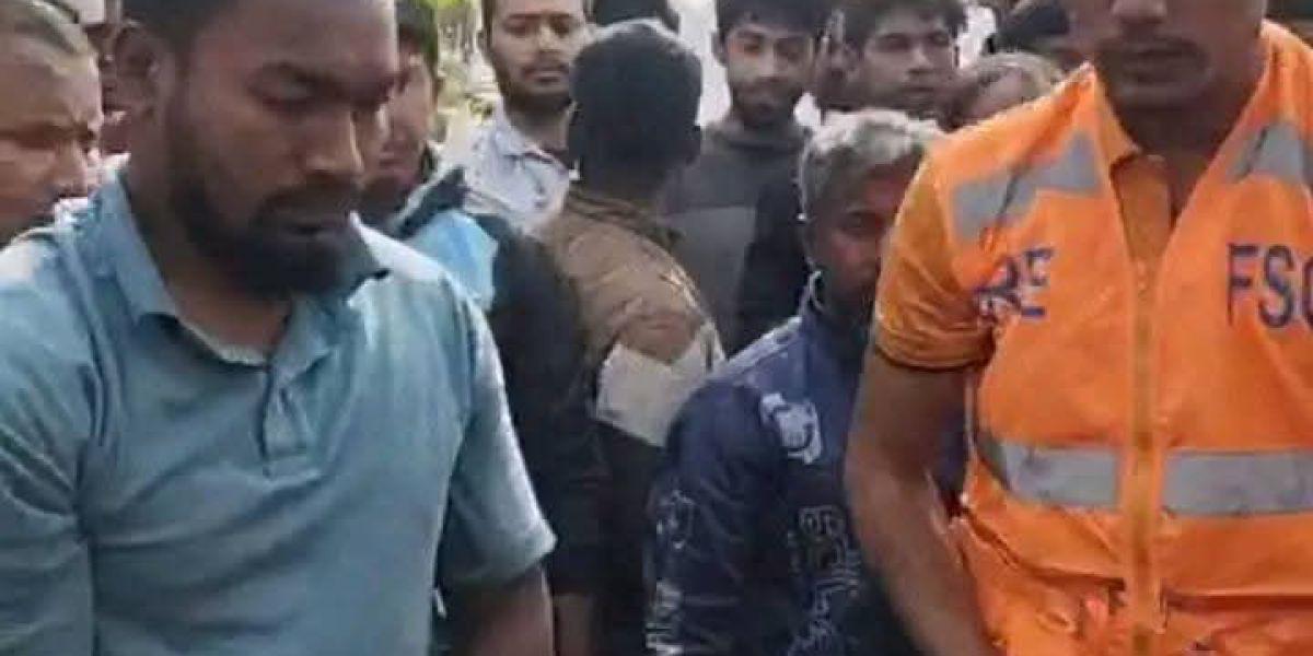 রাণীশংকৈলে কাভার্ডভ্যান–মোটরসাইকেল সংঘর্ষে একজন নিহত, আরেকজন গুরুতর আহত..