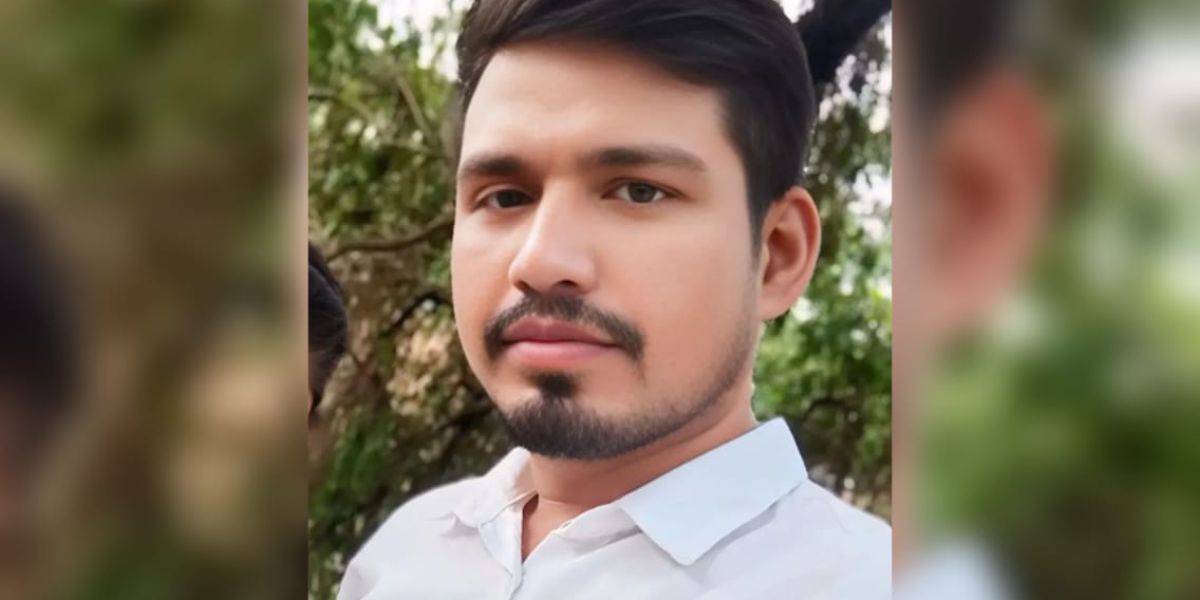 আশুলিয়ায় স্বামীর নির্যাতনে অতিষ্ঠ সুমি, থানায় লিখিত অভিযোগ।..