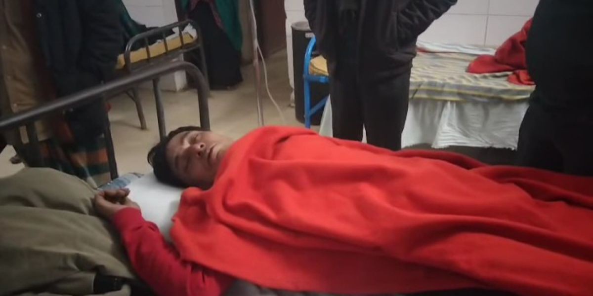 রাণীশংকৈলে সার সংকটের জেরে কৃষি কর্মকর্তার ওপর হামলা, হাসপাতালে..