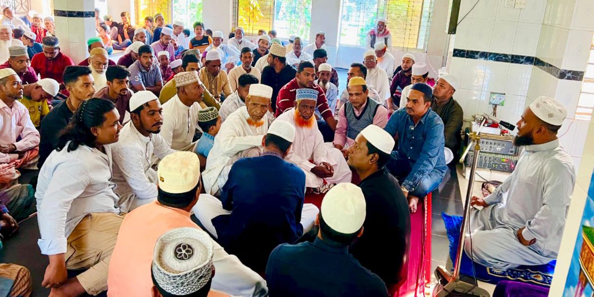 জোরারগঞ্জে বেগম খালেদা জিয়ার রোগমুক্তি কামনায় মিলাদ ও দোয়া মাহফিল..