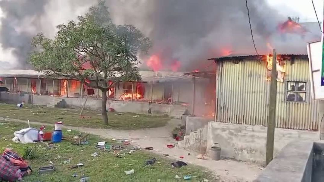 ⁣চান্দরা পল্লিবিদ্যুৎ--ডিভাইন ফেব্রিক্স  লিমিটেড এর পিছনে বাসাবাড়িতে  ভয়াবহ আগুন।