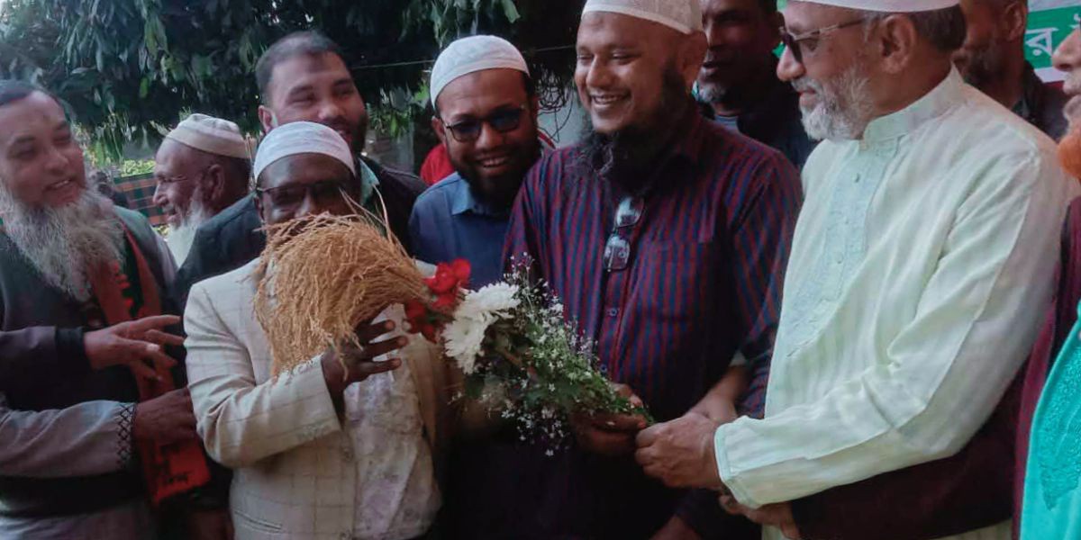 চিরিরবন্দরে জামায়াত নেতার বিএনপিতে যোগদান।