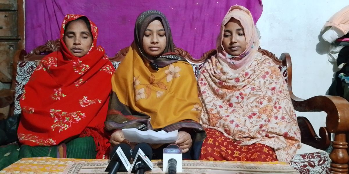 বাগমারায় স্বেচ্ছাসেবক দলের নেতার বিরুদ্ধে জিডি: মিথ্যা সংবাদের প্রতিবাদে সংবাদ সম্মেলন..