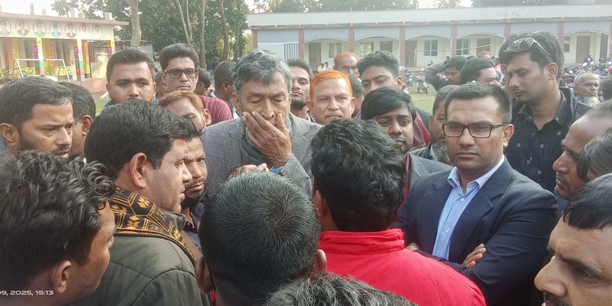 রাণীশংকৈল–পীরগঞ্জে বিএনপি প্রার্থীর শক্তি প্রদর্শন: মোটরসাইকেল শোডাউনে জনস্রোত..