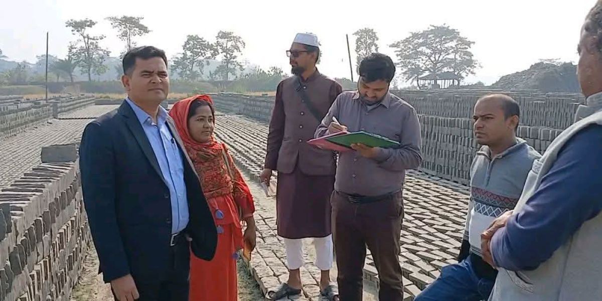 নলছিটিতে অবৈধ ইটভাটায় প্রশাসনের হানা: ৫০ হাজার টাকা জরিমানা ও কার্যক্রম বন্ধ..