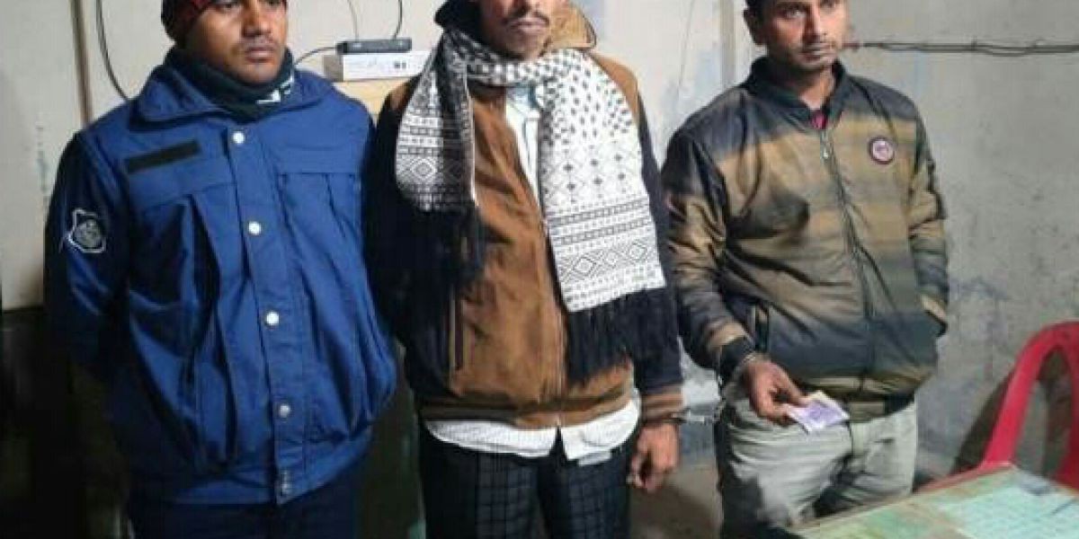 বরগুনায় জাল নোটসহ দু'জন আটক