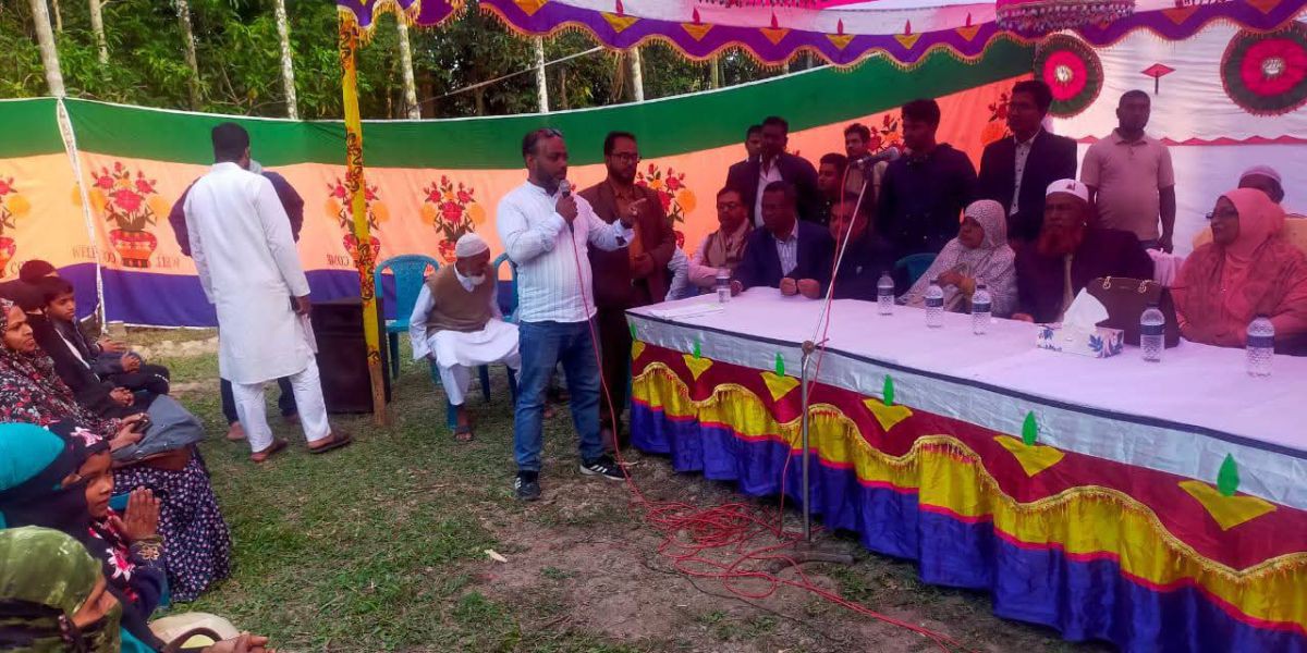 রাজাপুরে বিএনপির নির্বাচনী নারী সমাবেশ: ধানের শীষে ভোট চাইলেন ফারজানা জাহান..