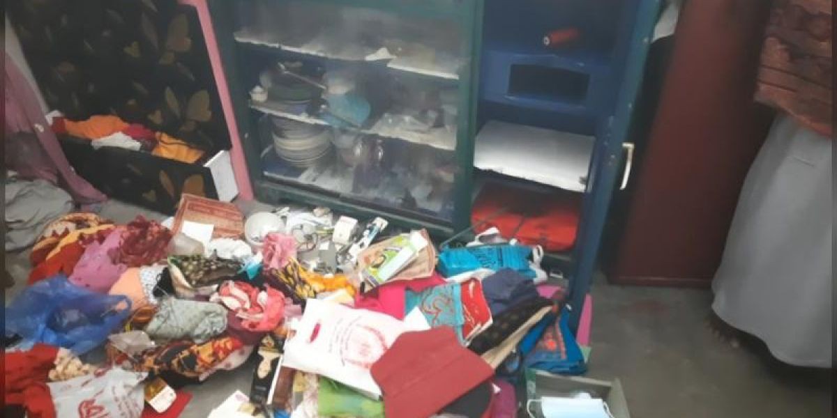 বরগুনায় দুটি বাড়িতে ডাকাতি, ১৫ ভরি স্বর্ণালংকার ও আড়াই লাখ টাকা লুট..