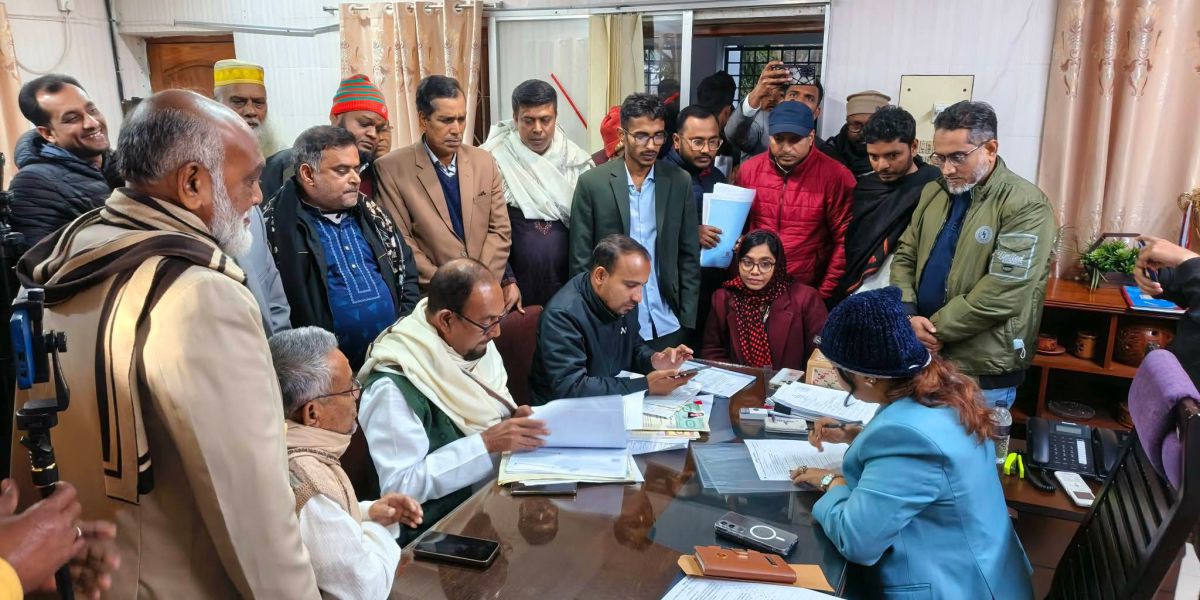 ঝালকাঠি-১ আসনে জমজমাট লড়াইয়ের আভাস: ১৬ প্রার্থীর মনোনয়নপত্র দাখিল..