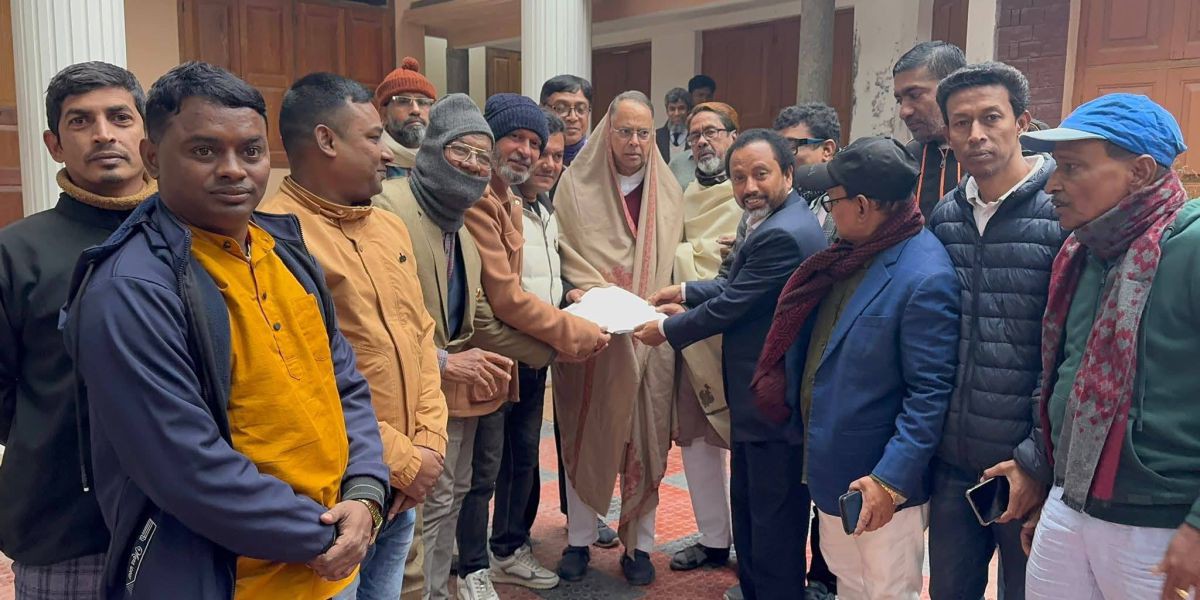 সিরাজগঞ্জে উৎসবমুখর পরিবেশে মনোনয়নপত্র জমা জমা দিলেন ইকবাল হাসান মাহমুদ টুকু..