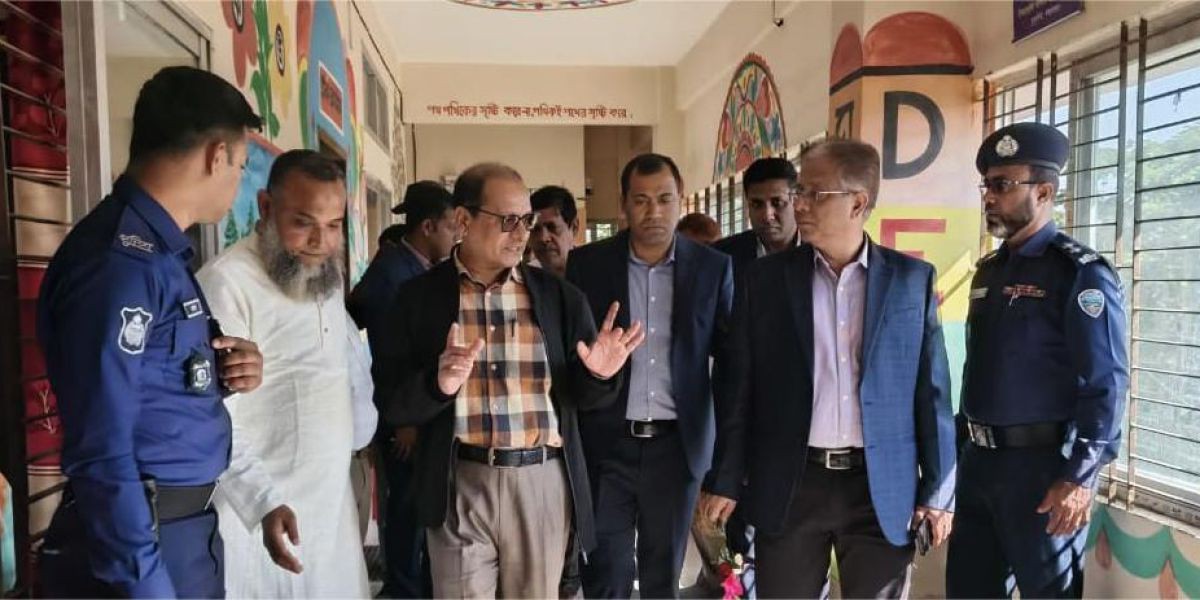 কুতুবদিয়া ঘুরে গেলেন প্রাথমিক ও গণশিক্ষা উপদেষ্টা