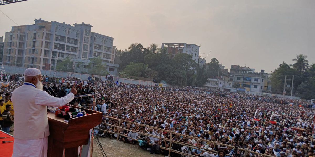 ক্ষমতায় গেলে সবাইকে নিয়ে সরকার গঠন করবো: সিরাজগঞ্জে জামায়াত আমির ডা. শফিকুর রহমান..