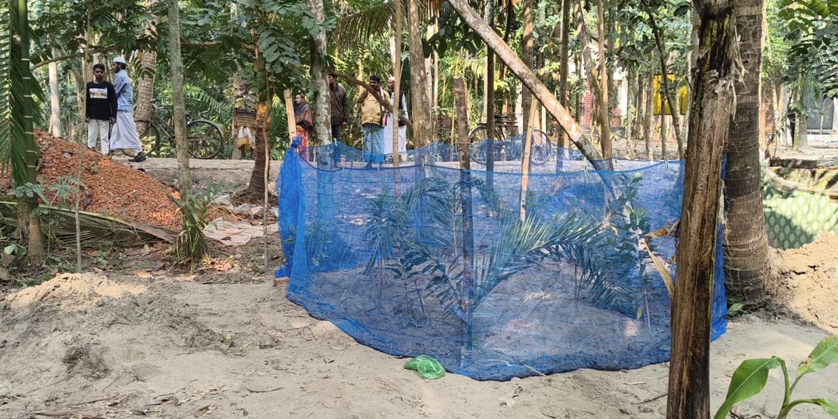 চিরনিদ্রায় শায়িত হলেন ছাত্রলীগ নেতার স্ত্রী ও সন্তান