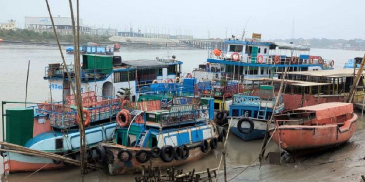 ‎প্রশাসনের আশ্বাসে সুন্দরবনের পর্যটনবাহী নৌযান  ধর্মঘট প্রত্যাহার..