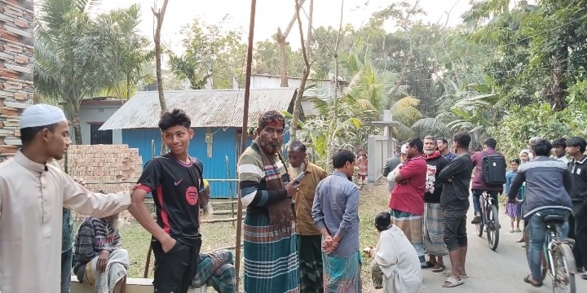 ফরিদগঞ্জে জোরপূর্বক সম্পত্তি দখলের অভিযোগ