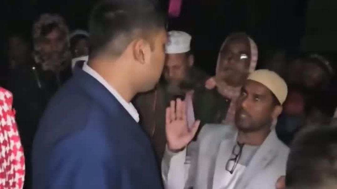 ⁣নির্বাচন আচরণ বিধি লঙ্ঘনের অভিযোগে জামায়াতের অনুষ্ঠান বন্ধ করে দেয় ভ্রাম্যমাণ আদালত