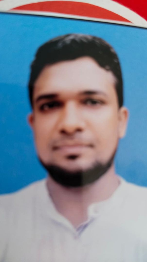 অসহায় শরীফ কি ফিরে পাবে তার পিতৃক সম্পত্তি ,যেখানে বাধা হয়ে দাড়াচ্ছে পুলিশ