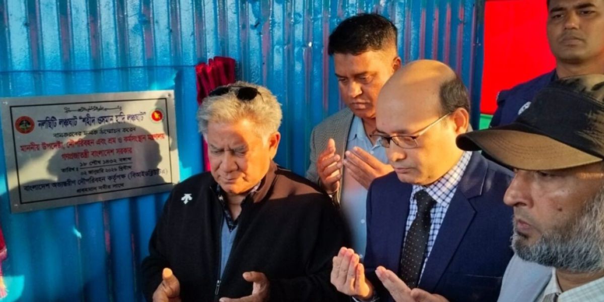 হাদি হত্যাকাণ্ডের জড়িতরা কেউ ছাড় পাবে না, প্রয়োজনে বিদেশ থেকে ফিরিয়ে আনা হবে: নৌ উপদেষ্টা..