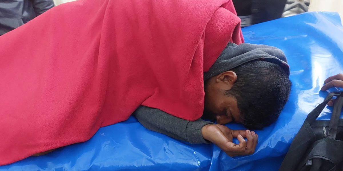 যশোরে ভ্যানচালককে মারধর করে ভ্যান ছিনতাই, আহত অবস্থায় হাসপাতালে ভর্তি..