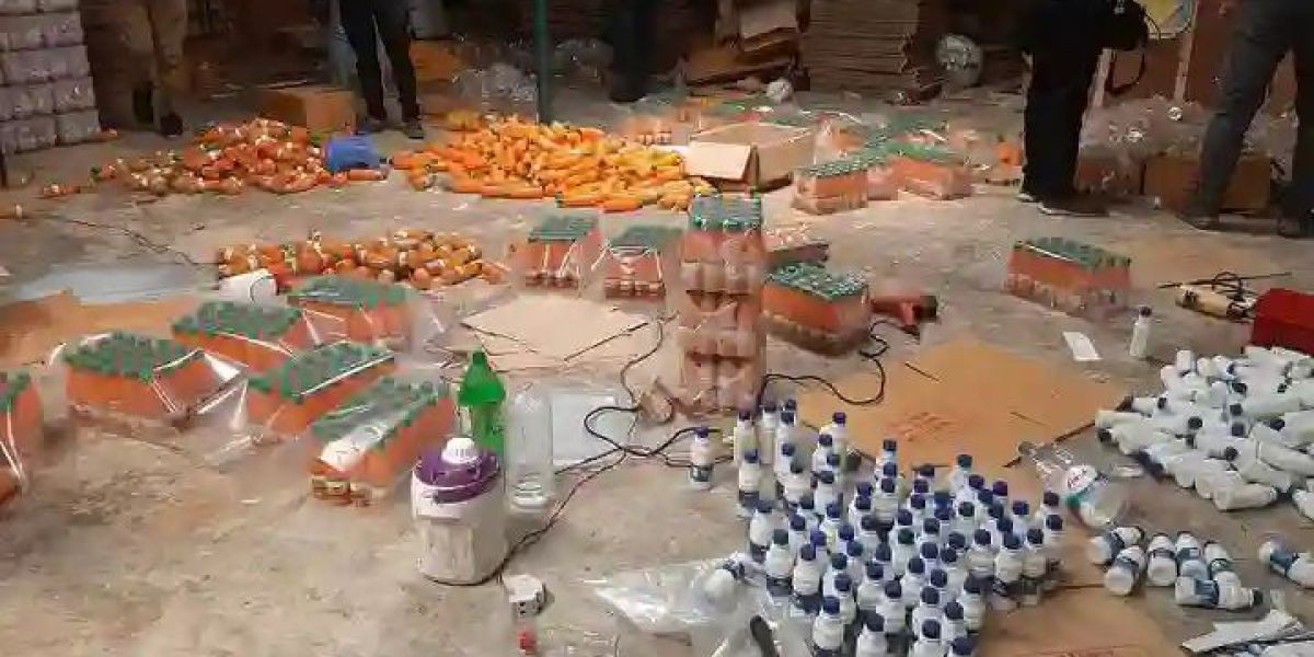 সাভার ও আশুলিয়ায় ভেজাল শিশু খাদ্য উৎপাদন, স্বাস্থ্য ঝুঁকিতে শিশুরা ।..