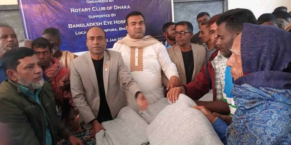 ভোলার মনপুরায় রোটারি ক্লাব ইন্টারন্যাশনালের উদ্যোগে শীতার্তদের মাঝে কম্বল বিতরণ..