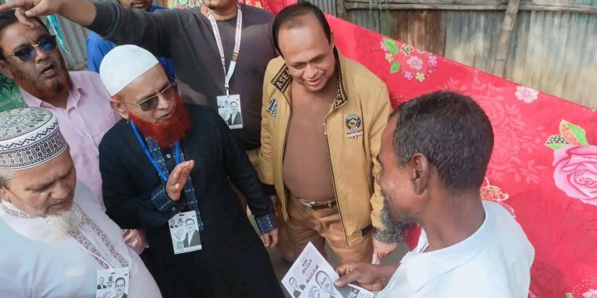 ভালুকা পৌরসভা ৭ নম্বর ওয়ার্ডে হাতেম খানের নেতৃত্বে নির্বাচনী প্রচারণা..