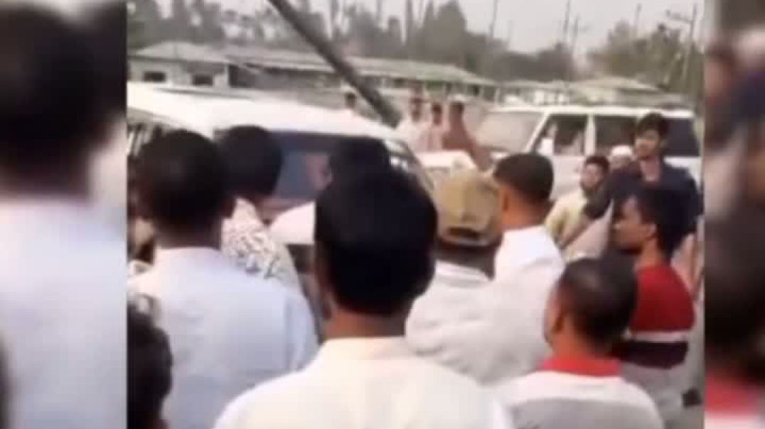 ⁣কক্সবাজার-২ আসেনর সাংসদ আলমগীর ফরিদের গাড়ি চাপায় শিশুর মৃত্যু ;এলাকায় উত্তেজনা